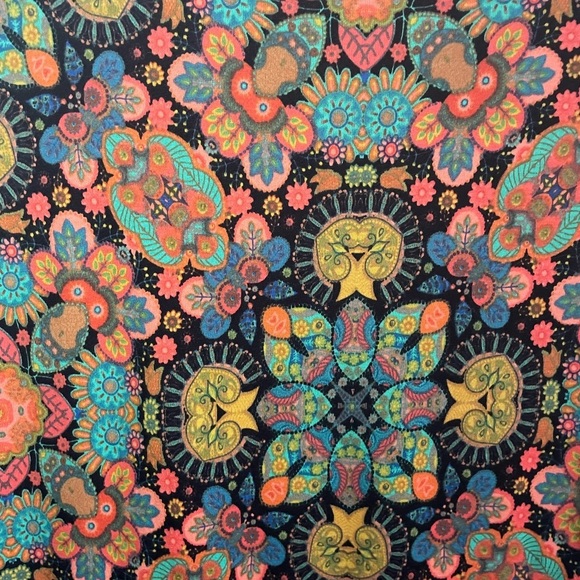 Bright Paisley Lularoe Irma - Picture 5 of 7